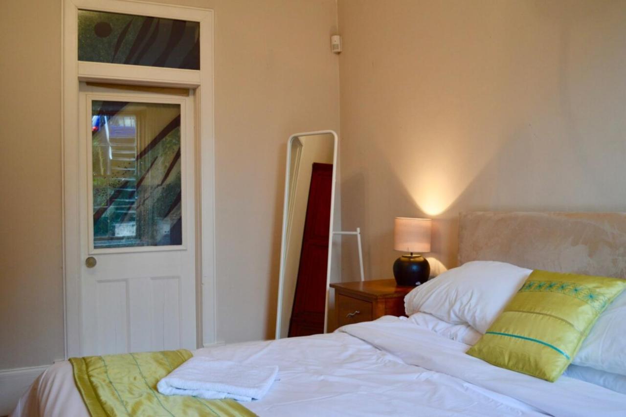 Apartment Stunning 3 Bedroom City Centre *