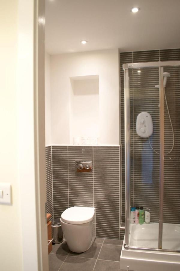 Apartment Large And Modern 2 Bed 2 Bath