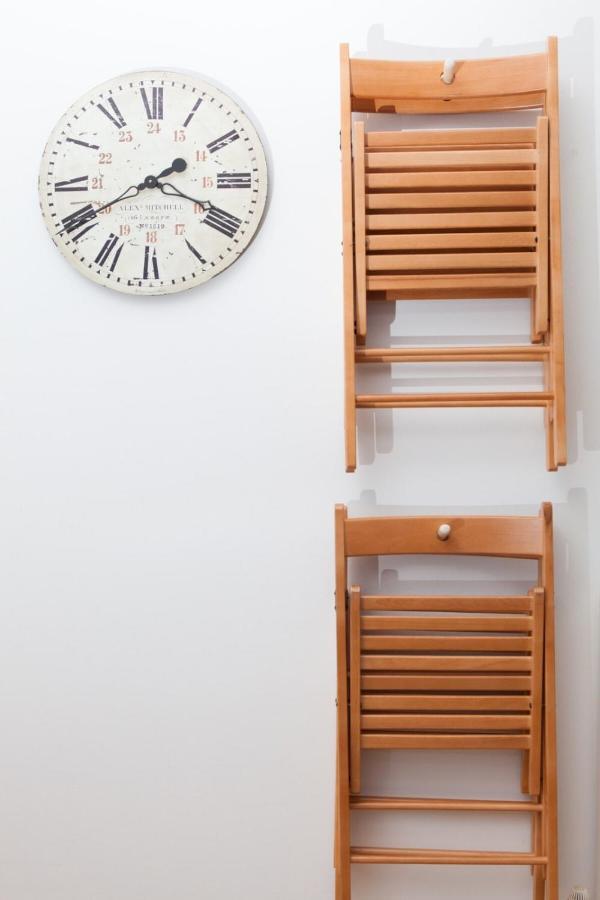 Traditional Luxury Sleeps 10 Apartment