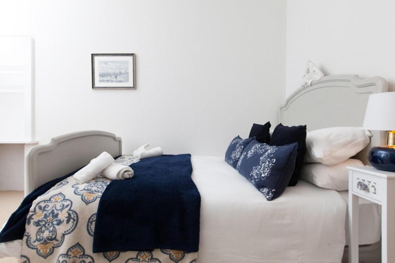 Apartment Traditional Luxury Sleeps 10