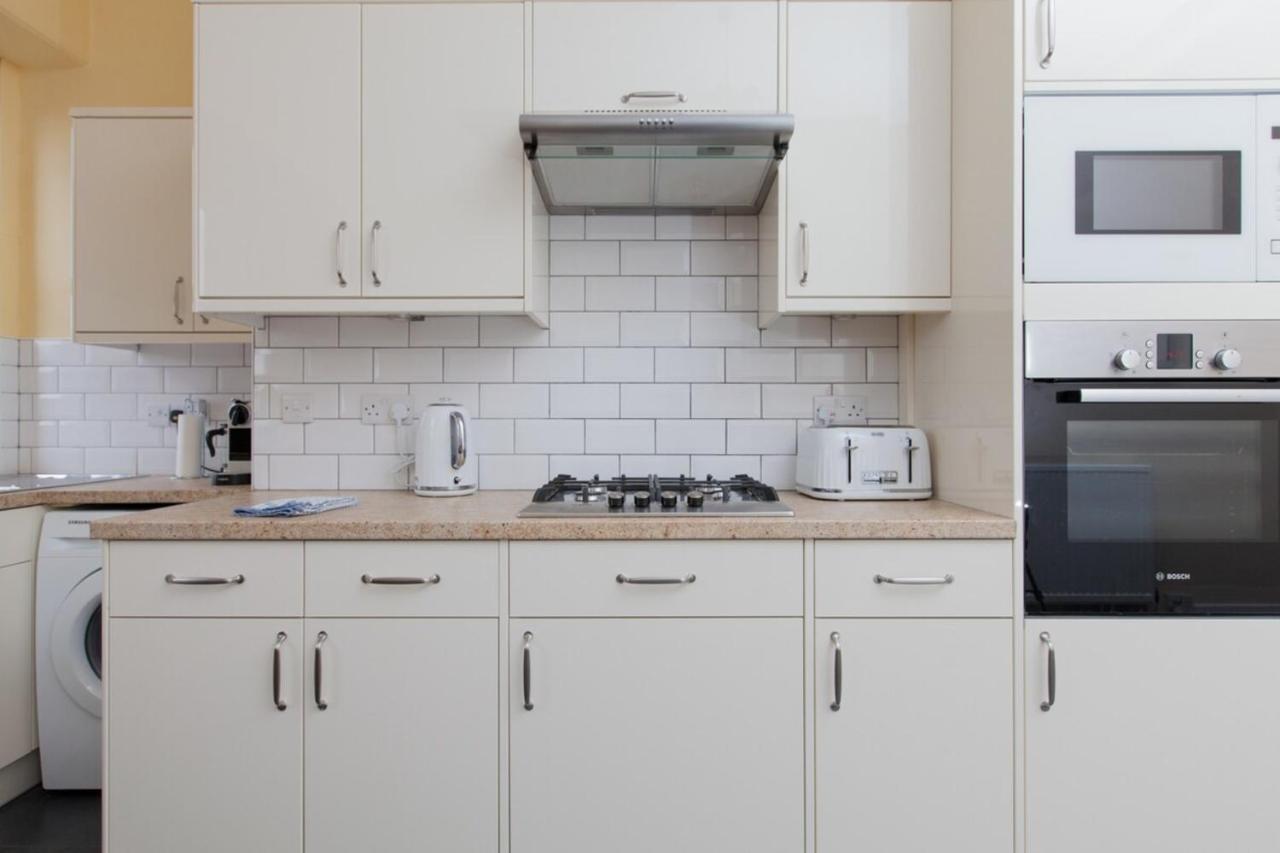 Apartment Elegant Traditional Centre Flat *