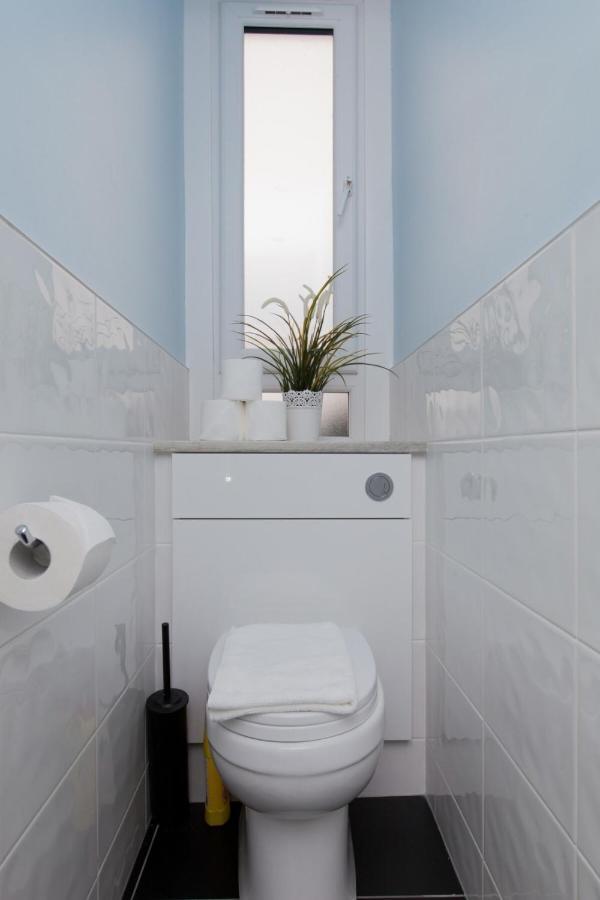 Elegant Traditional Centre Flat
