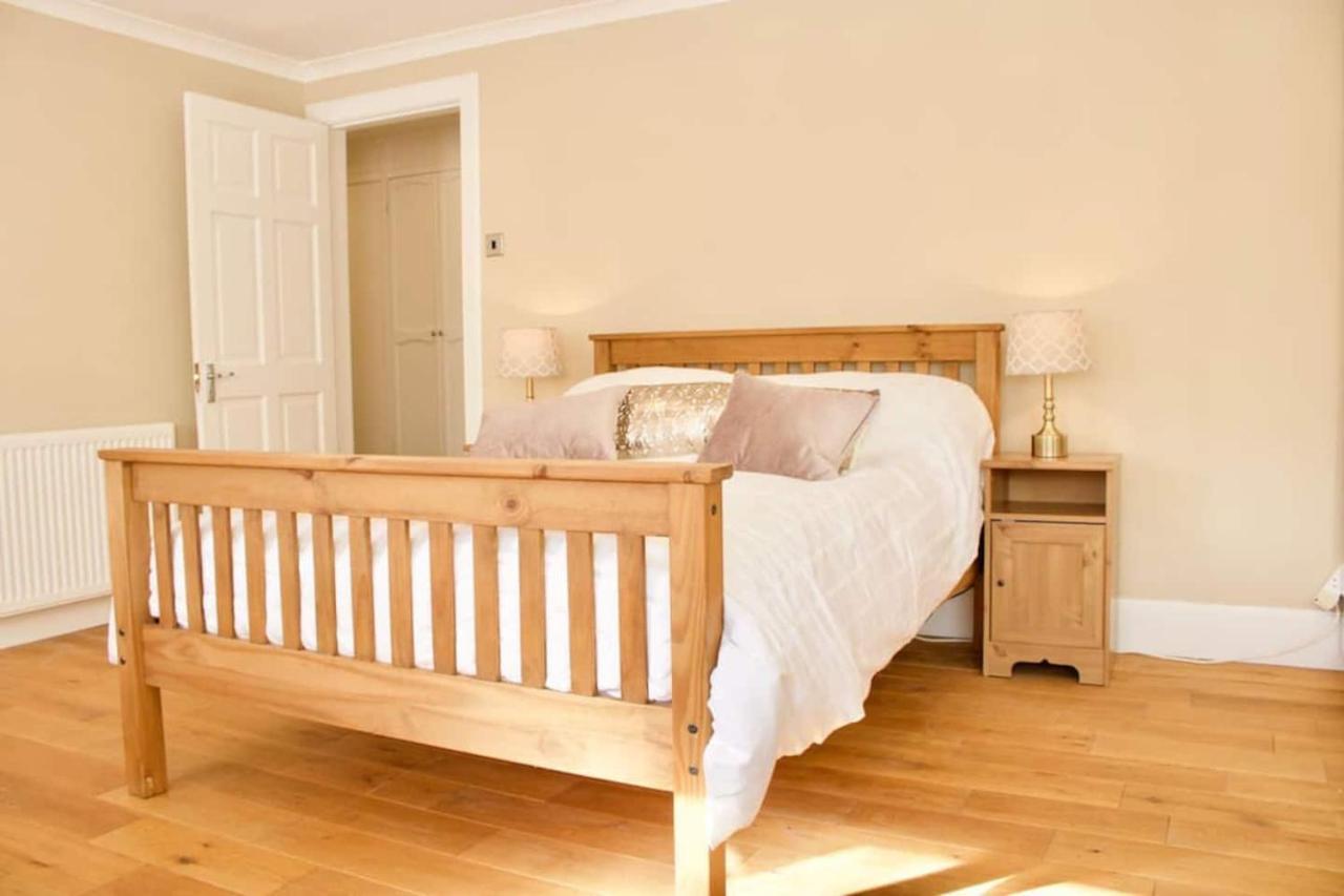Altido Superb Terraced House With Patio In Leith *