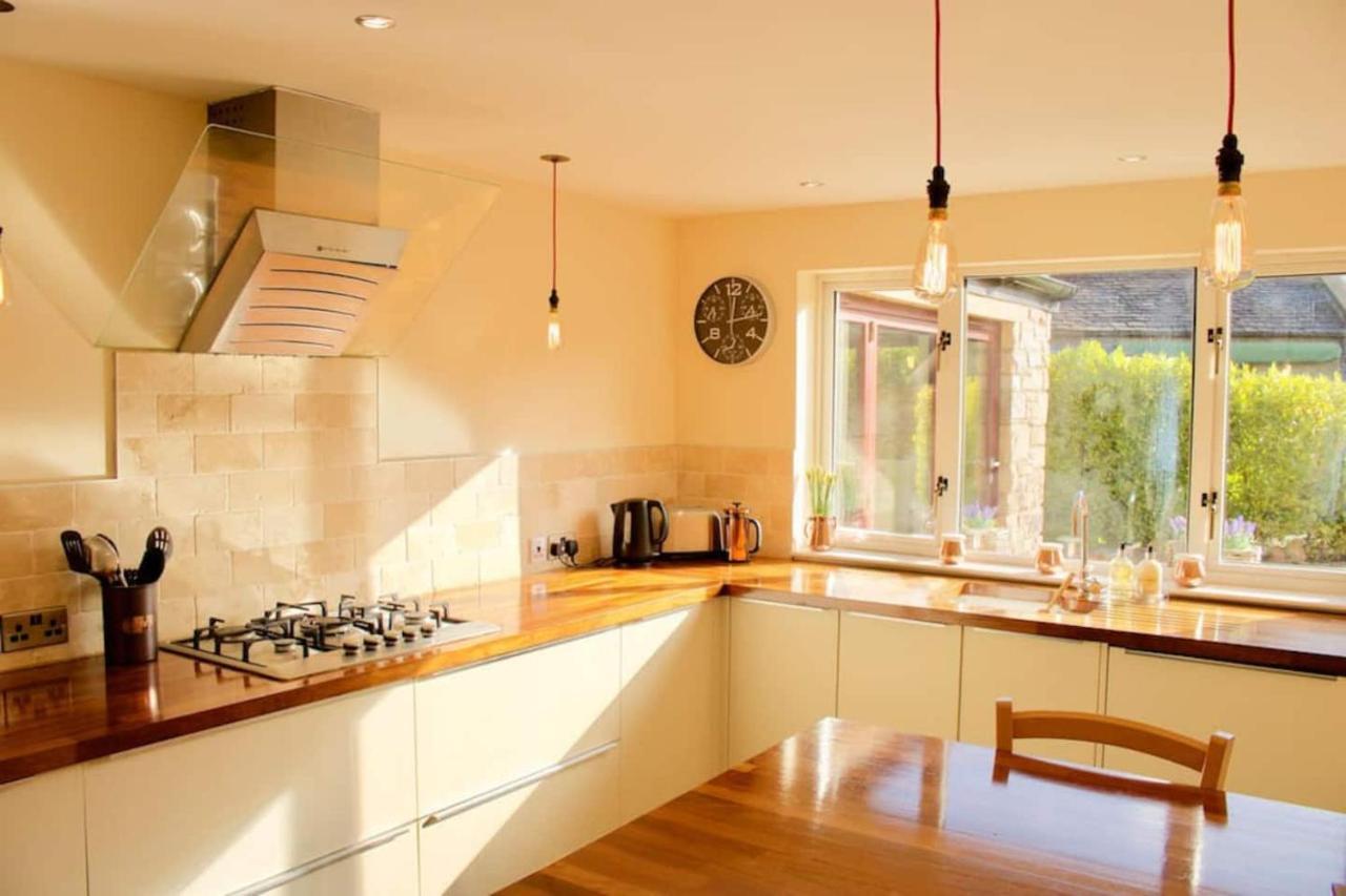 Altido Superb Terraced House With Patio In Leith Apartment