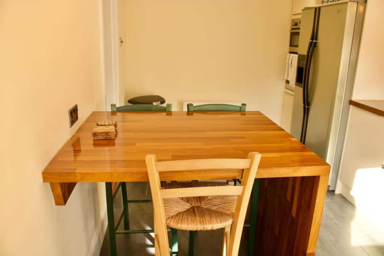 Altido Superb Terraced House With Patio In Leith Apartment