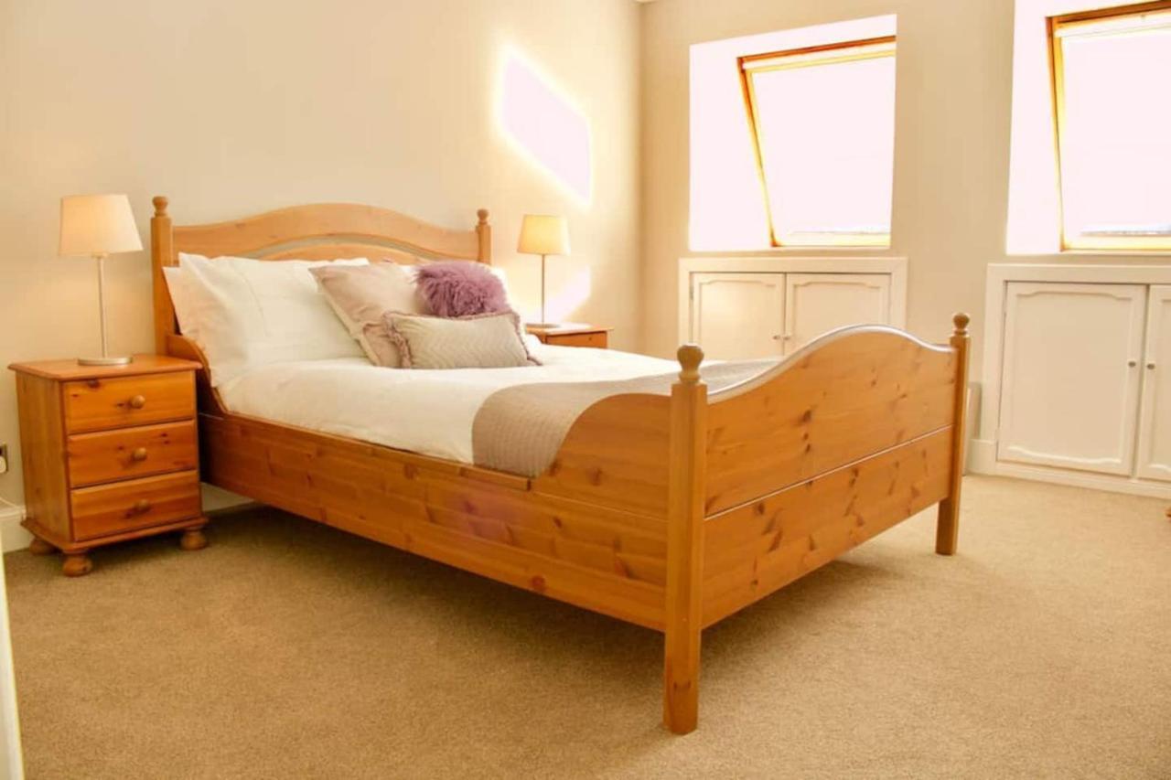Apartment Altido Superb Terraced House With Patio In Leith