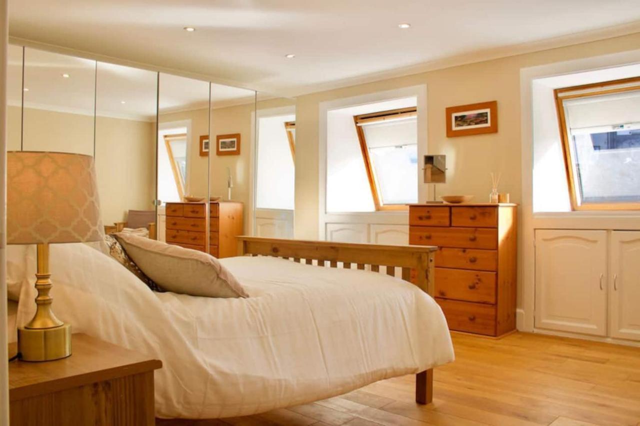 Altido Superb Terraced House With Patio In Leith * Edinburgh