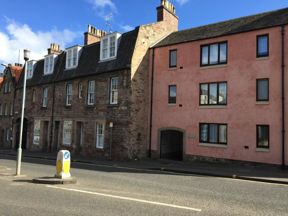Bright Spacious Flat Near Royal Mile * Edinburgh