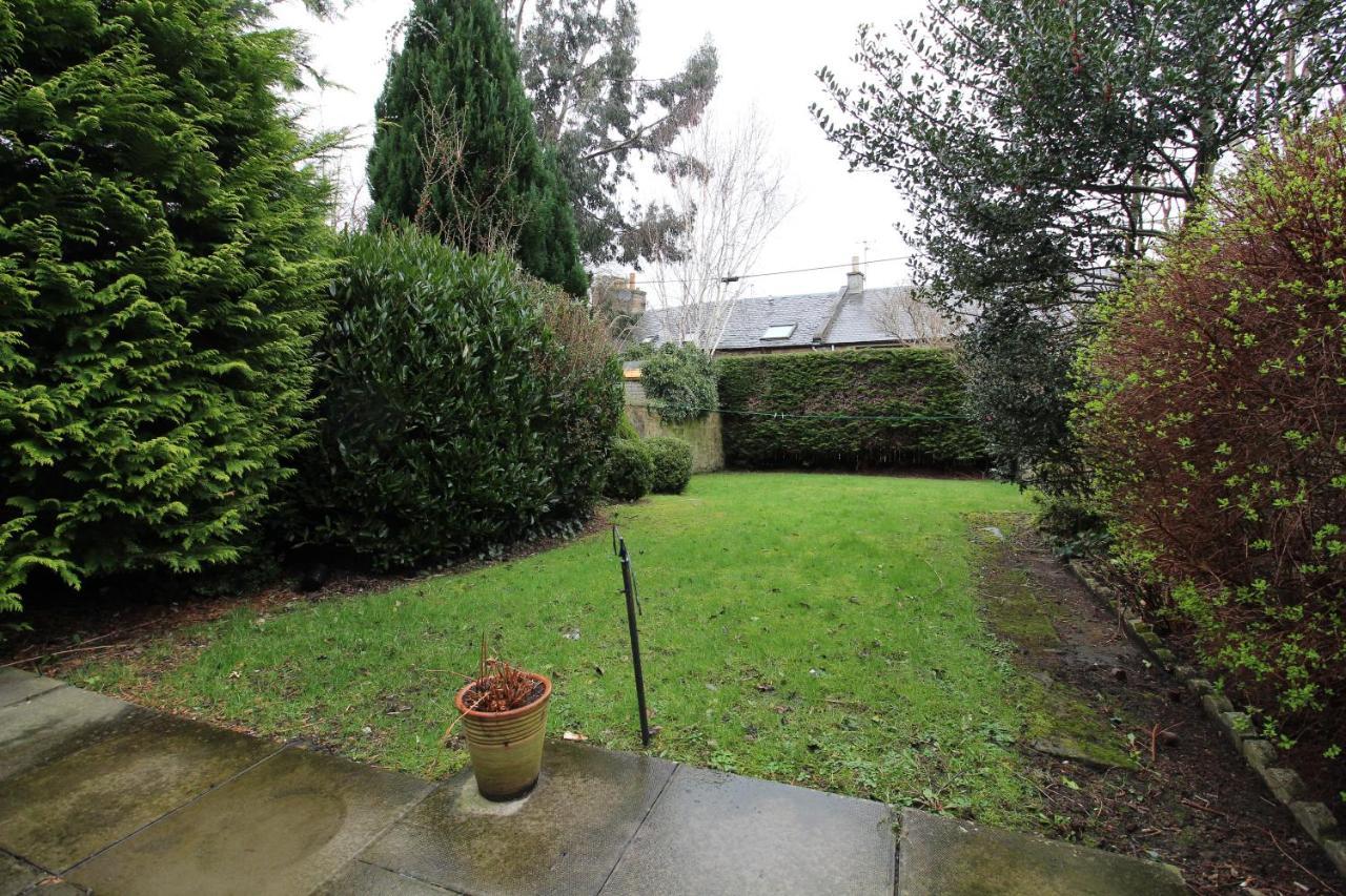 Modern With Free Parking And Private Garden Apartment EDI