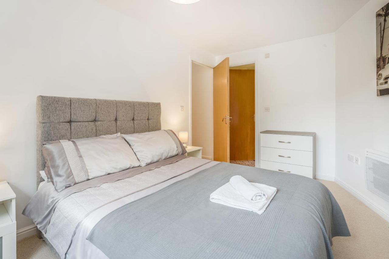 Saughton With Views Of Water Of Leith * EDI