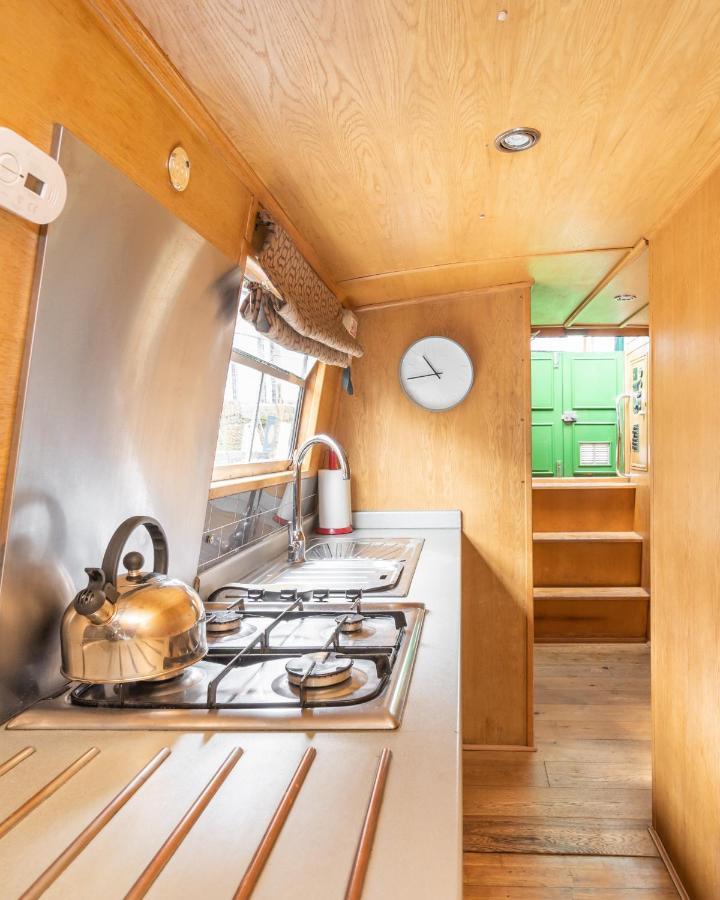 - Houseboats Edinburgh