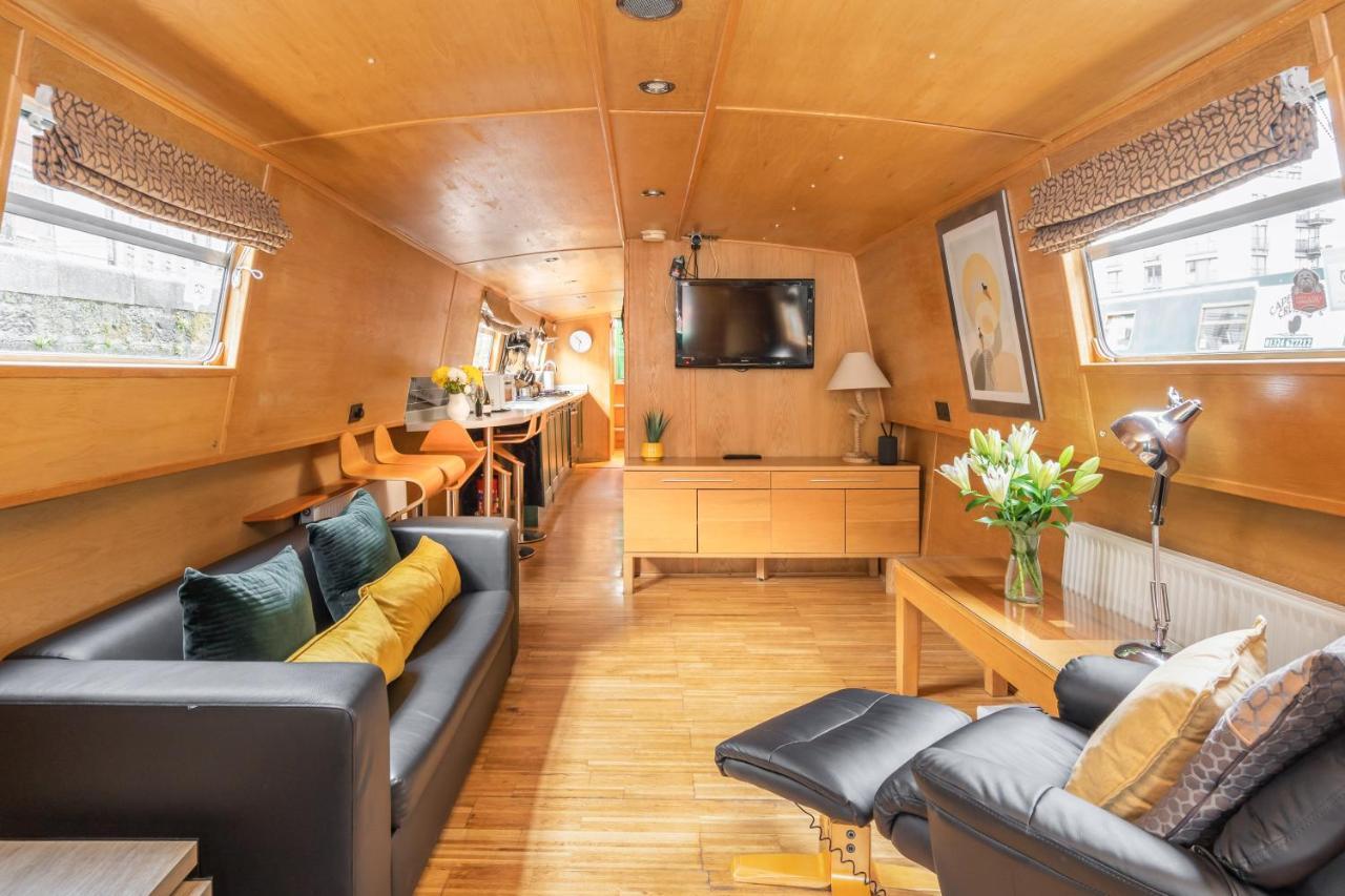 - Houseboats Botel 4*