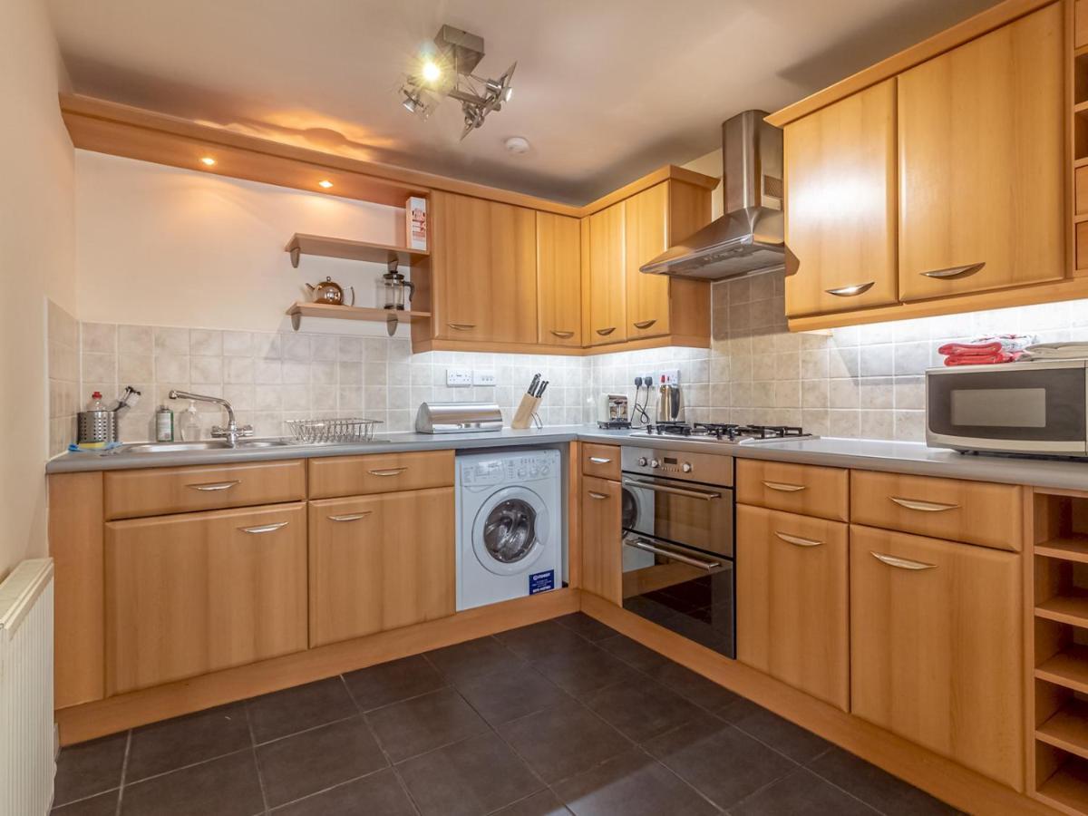 Pass The Keys Spacious And Central Flat, Sleeps 5 Apartment *