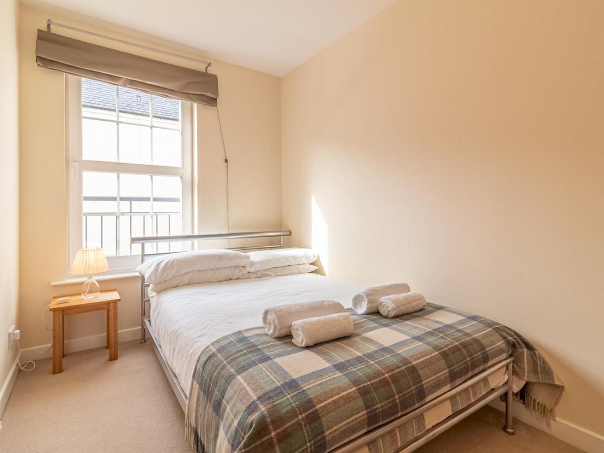 Pass The Keys Spacious And Central Flat, Sleeps 5 Apartment Edinburgh
