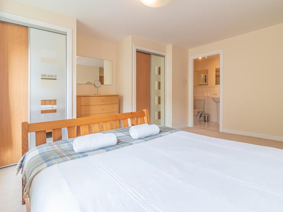 Pass The Keys Spacious And Central Flat, Sleeps 5 Apartment