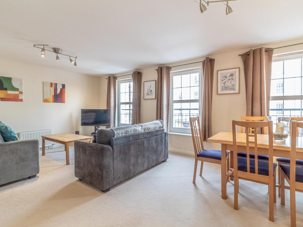 Apartment Pass The Keys Spacious And Central Flat, Sleeps 5 *