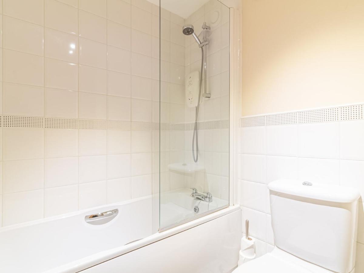 Pass The Keys Spacious And Central Flat, Sleeps 5