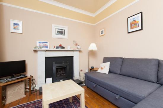 Historic Dean Village Treasure, Sleeps 4 Apartment