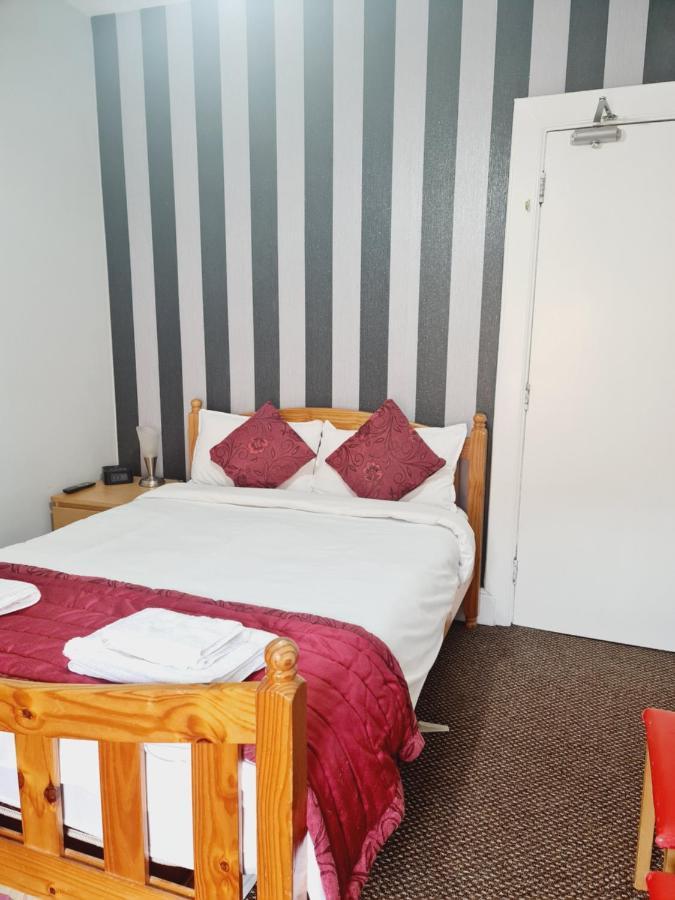 Dalry Guest house