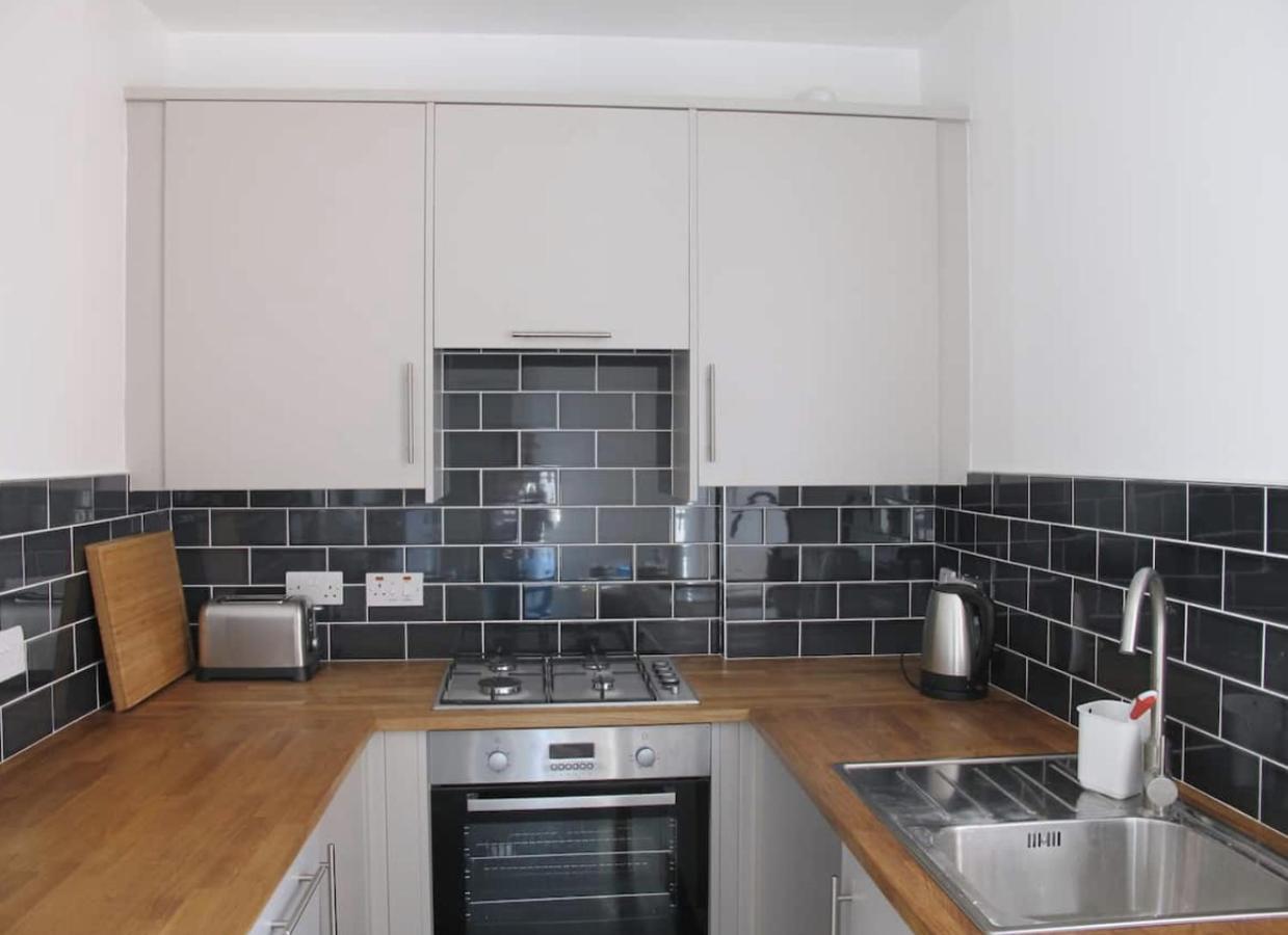 Apartment 2 Chessels Court, Flat 3 *