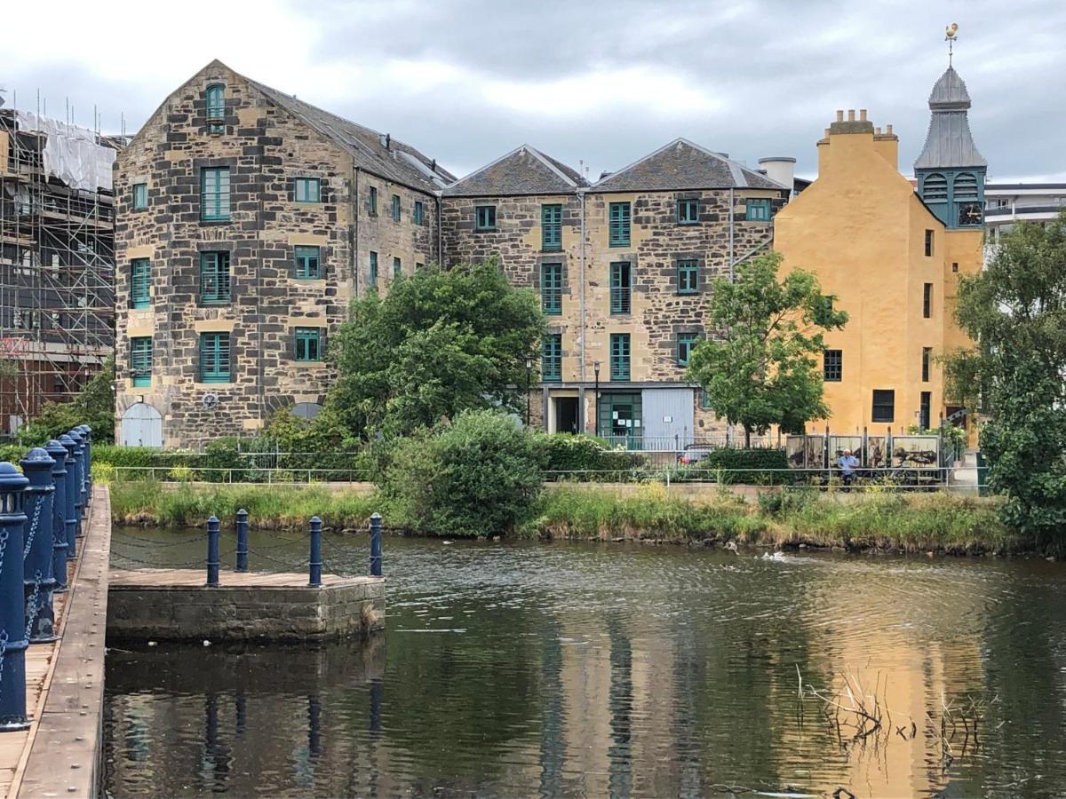 Remarkable 2 Bed In Apartment