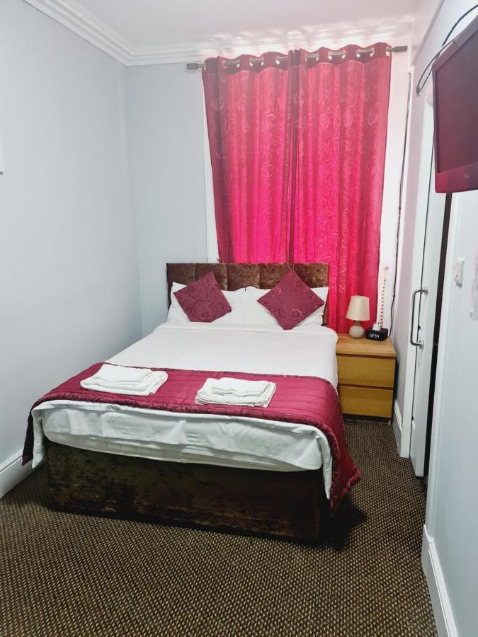 Dalry Guest house