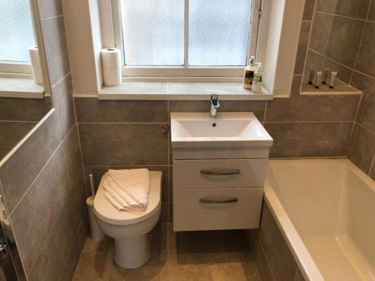 Beautiful Scandi-inspired One Bed In Stockbridge