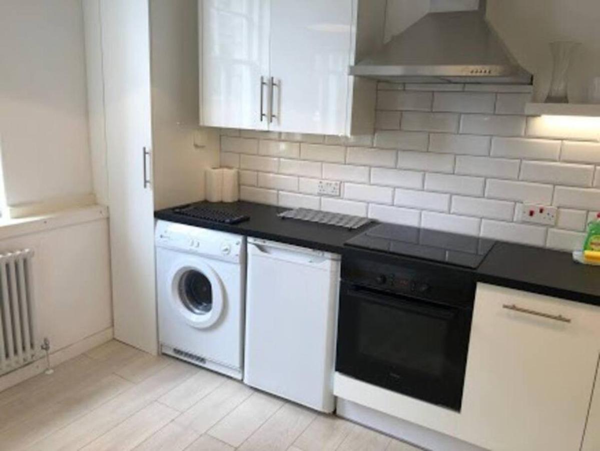 Beautiful Scandi-inspired One Bed In Stockbridge *