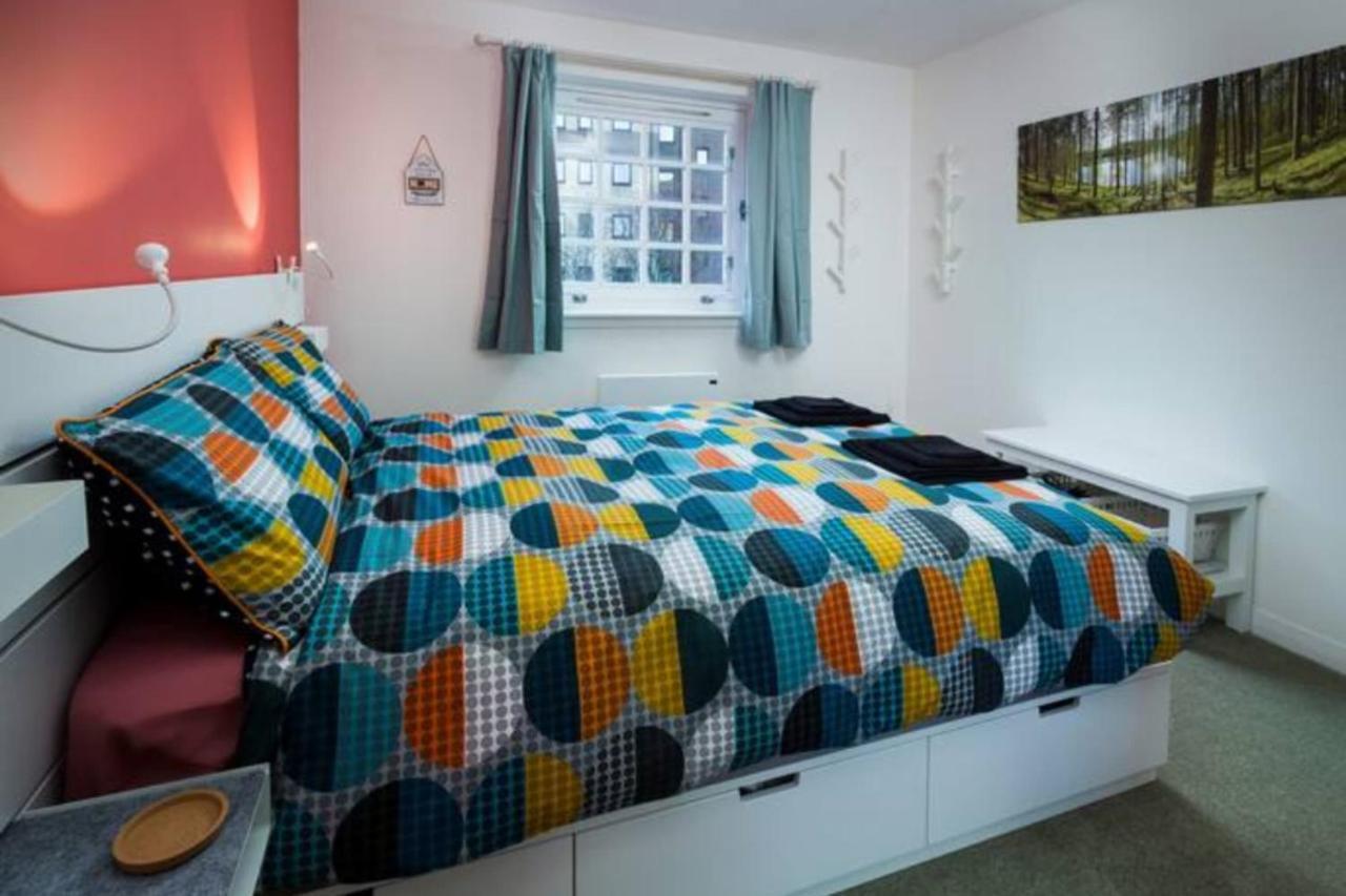 Flat Near Holyrood Park *