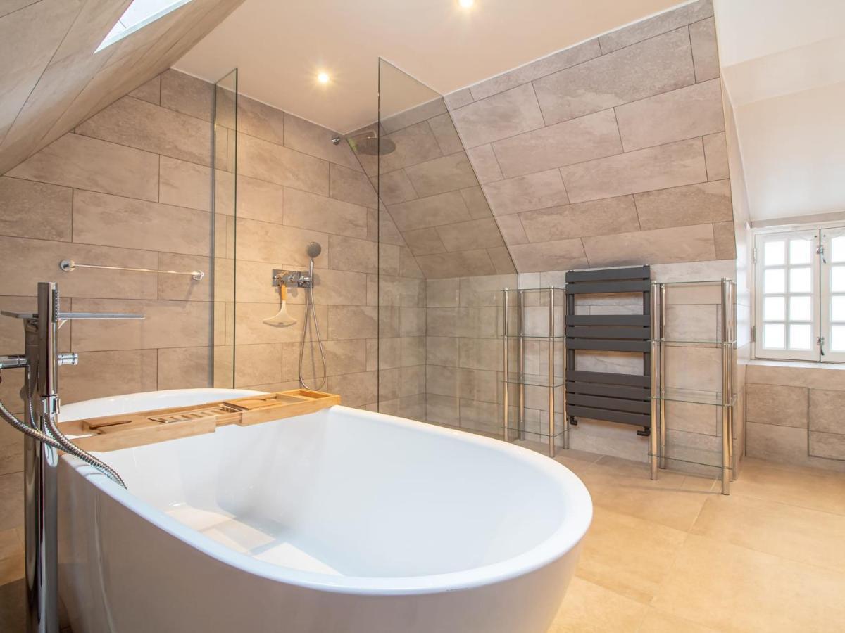Luxury Royal Mile By The Castle - Sleeps 4 * Edinburgh