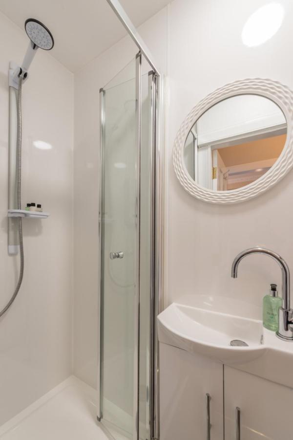 Apartment Stylish Apt @william Street West End City Centre