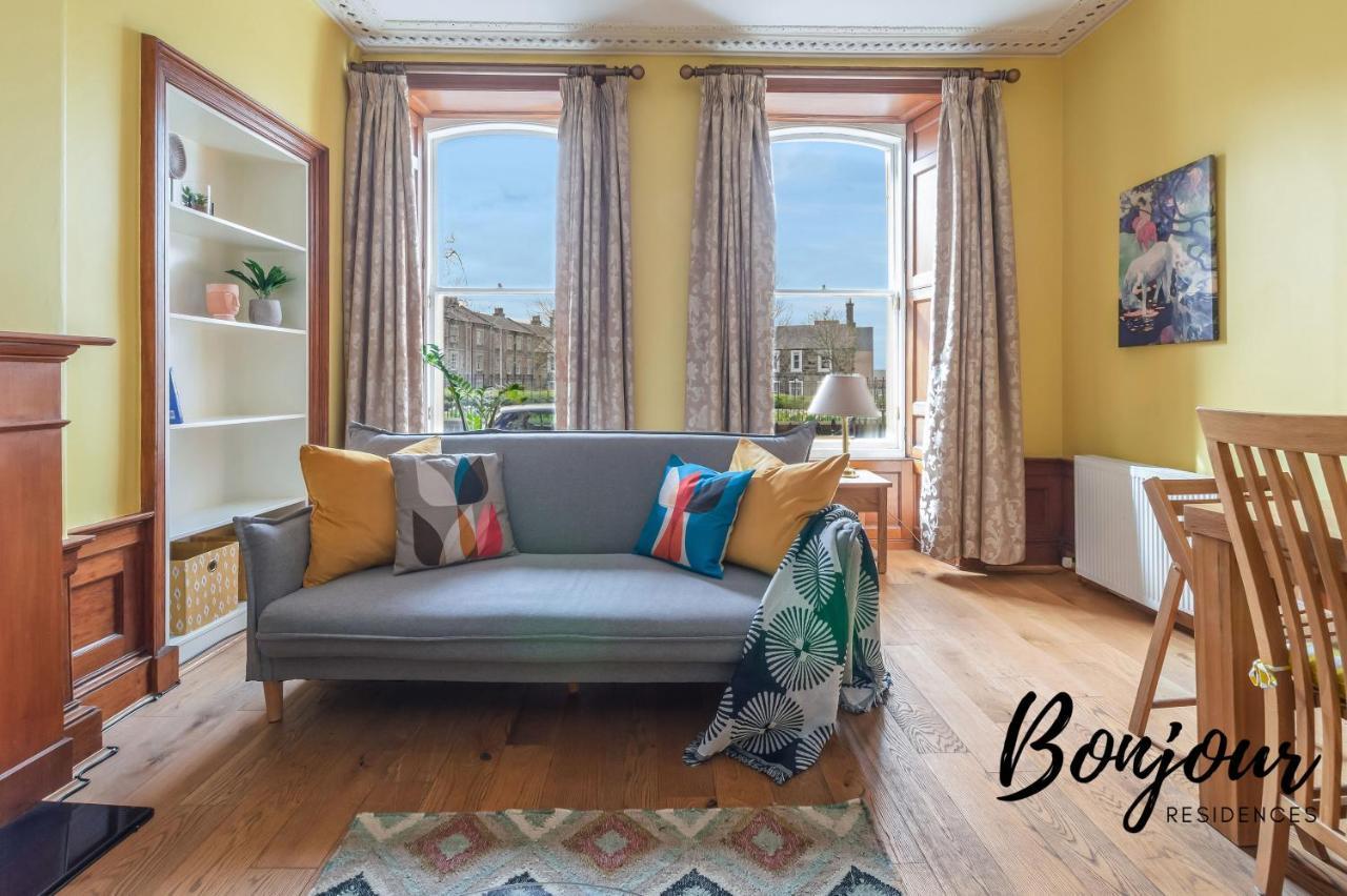 Georgian West End Main Door 2br-1ba, Near Eicc By Bonjour Residences Apartment EDI