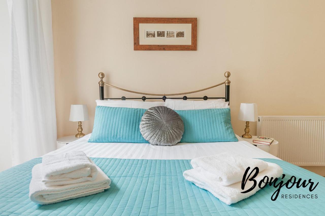 Georgian West End Main Door 2br-1ba, Near Eicc By Bonjour Residences Apartment EDI