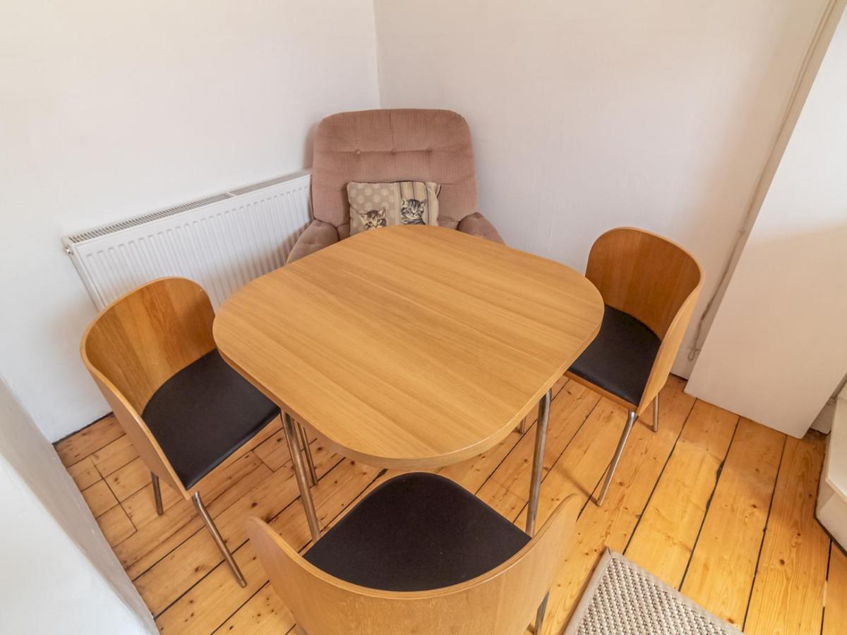 Pass The Keys Homely & Light-filled 1 Bedroom Flat In Chic Area Of Near Centre Apartment EDI
