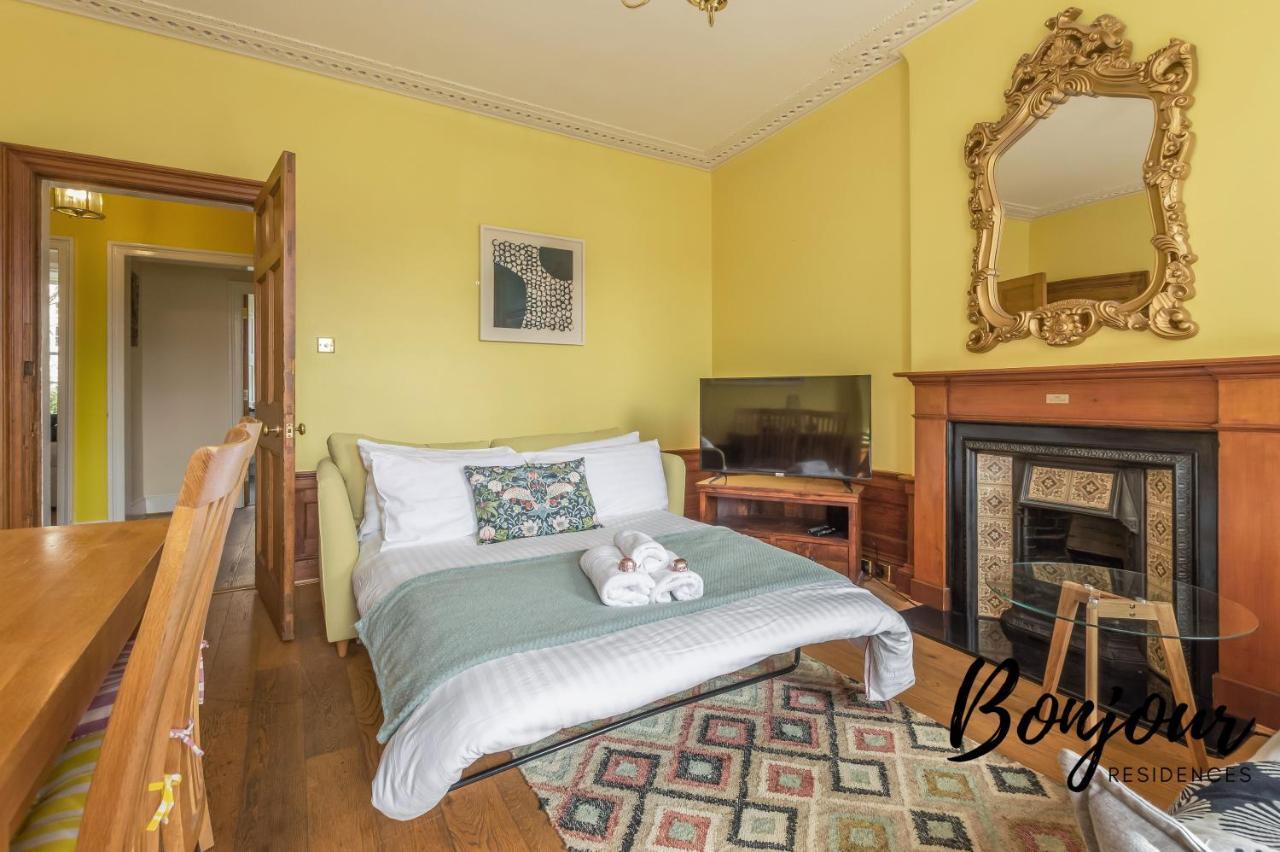 Apartment Georgian West End Main Door 2br-1ba, Near Eicc By Bonjour Residences EDI