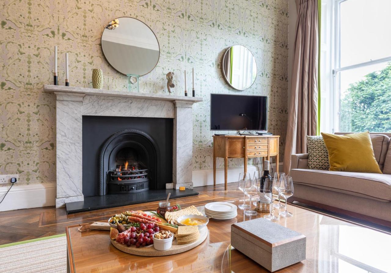 The Edinburgh Address - Castle View Apartment
