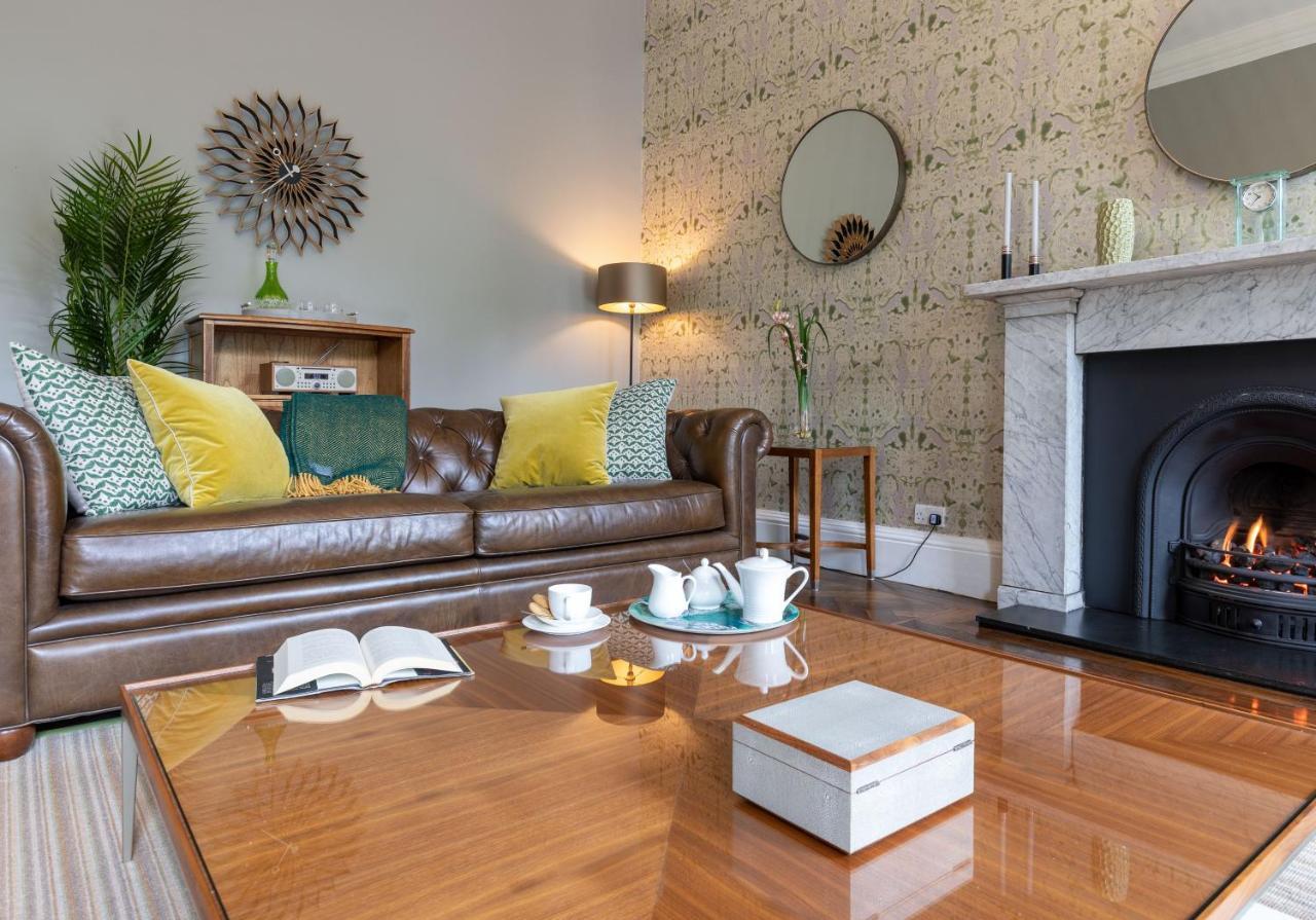 The Edinburgh Address - Castle View Apartment *