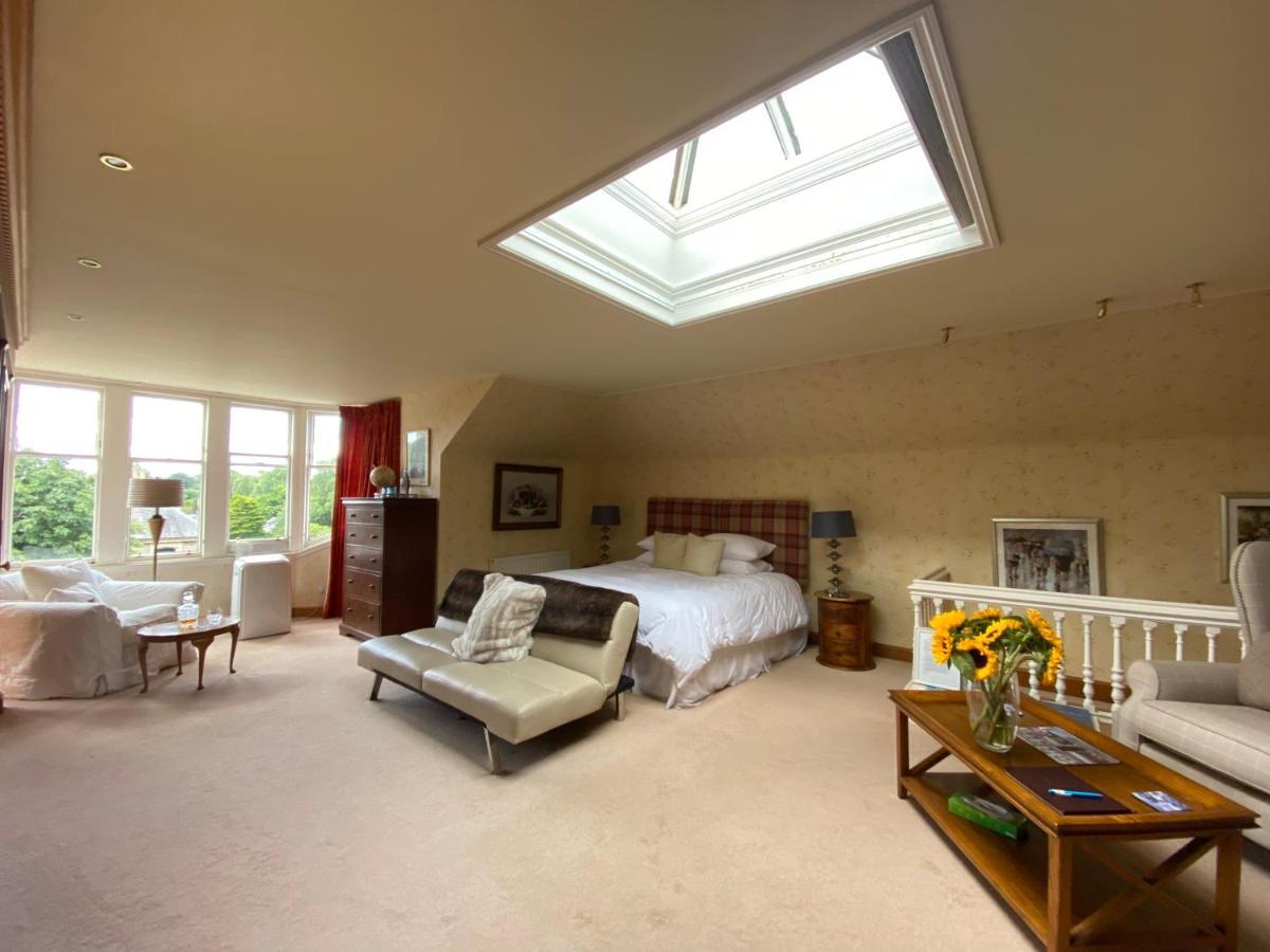 Claremont House Bed & Breakfast