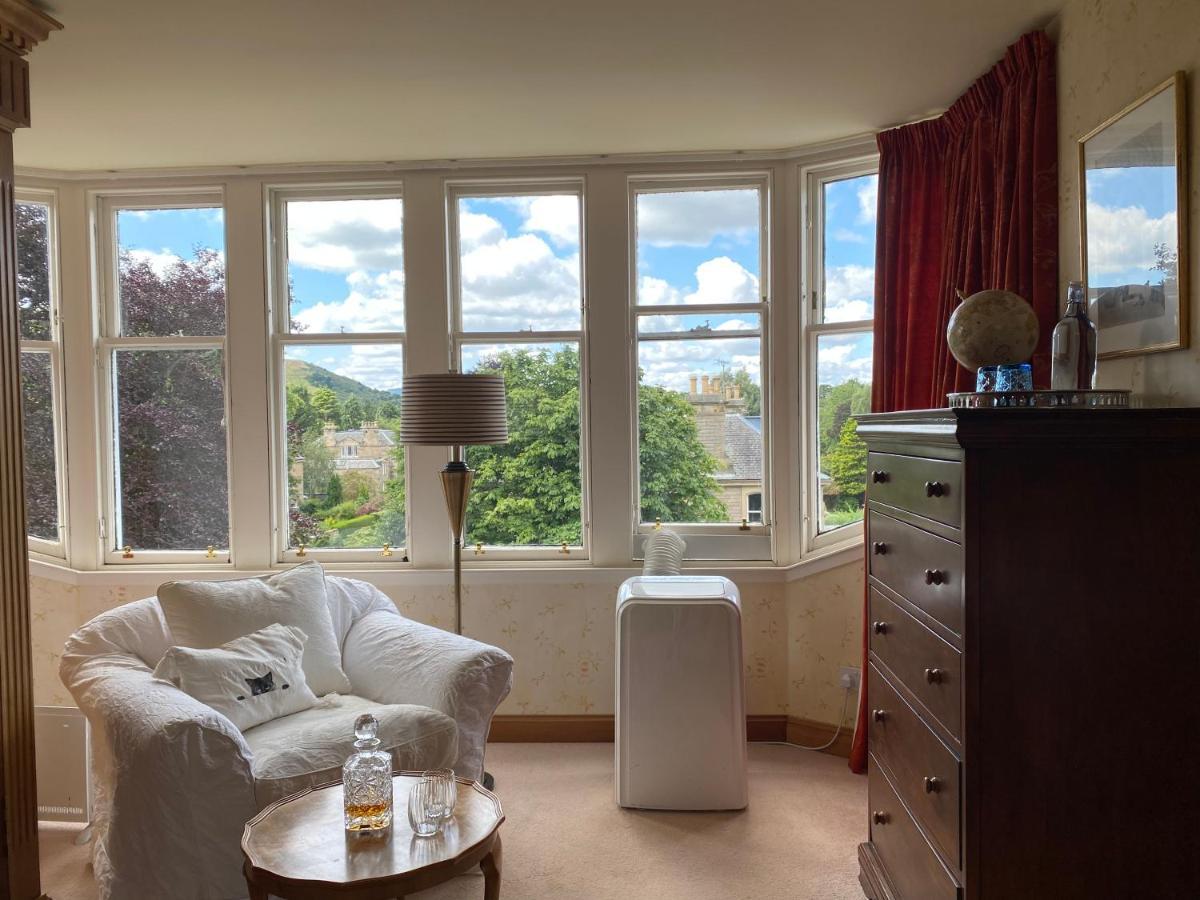 Bed & Breakfast Claremont House 5*