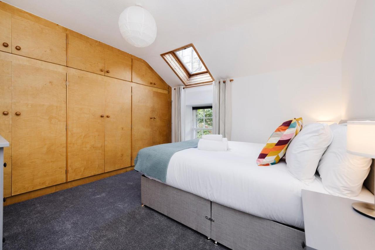 Apartment Joivy Beautiful Mews Near Princes Street *