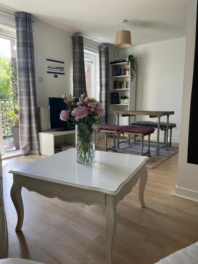 Pass The Keys Lovely 2bedroom Flat With Balcony Apartment EDI