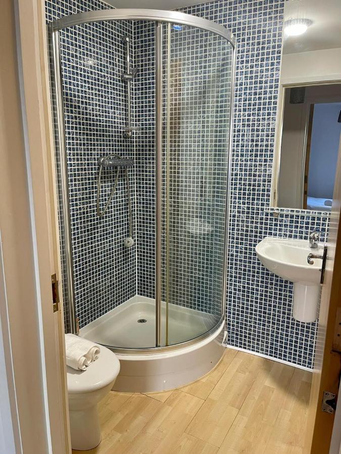 Pass The Keys Lovely 2bedroom Flat With Balcony EDI