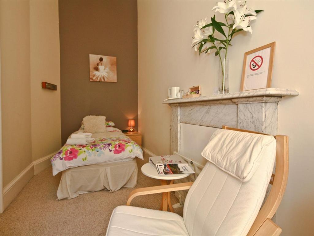 Halcyon House Guest house