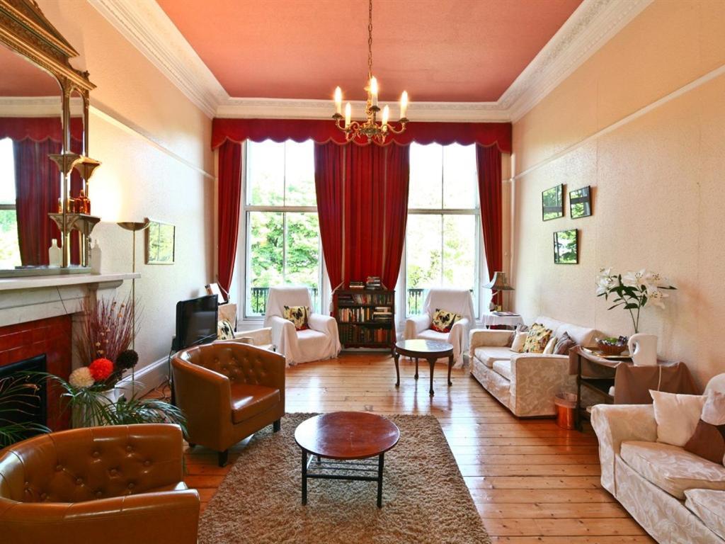 Guest house Halcyon House 3*