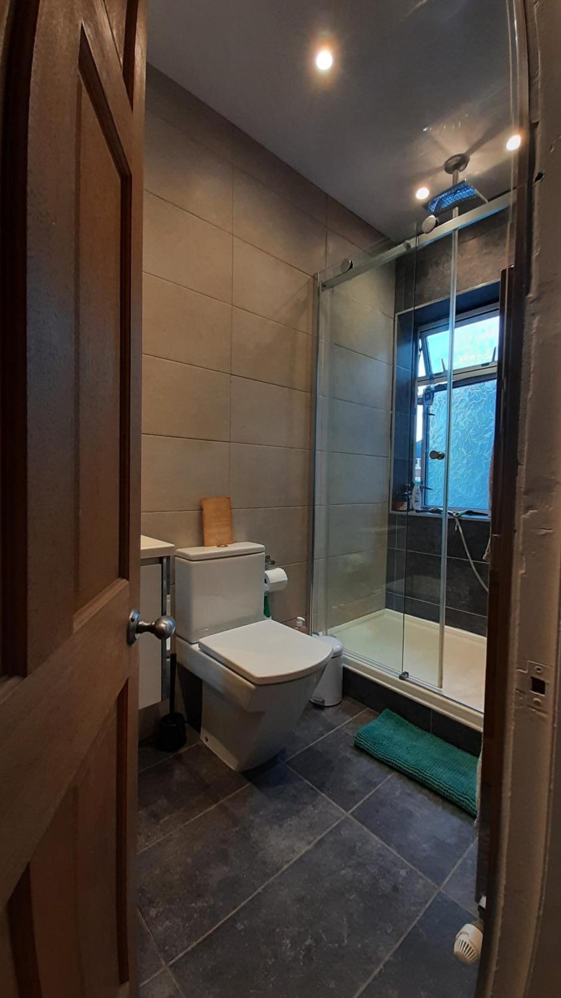 Lele's Flat - 15 Minutes To Airport & Centre
