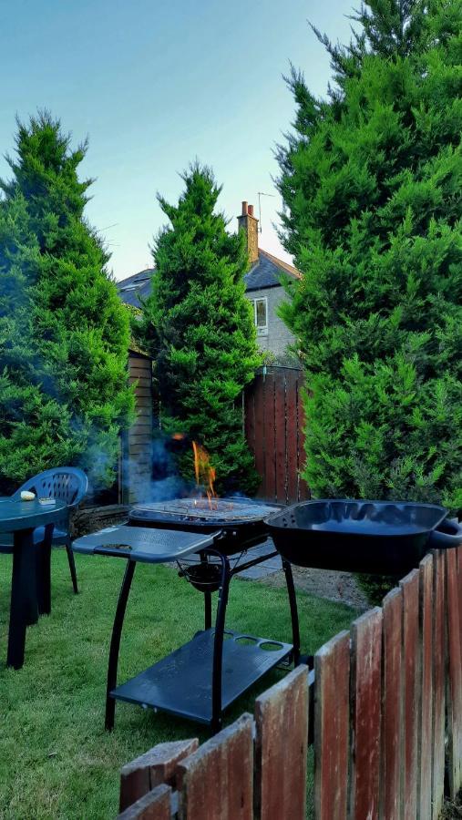 Homestay Lele's Flat - 15 Minutes To Airport & Centre Edinburgh