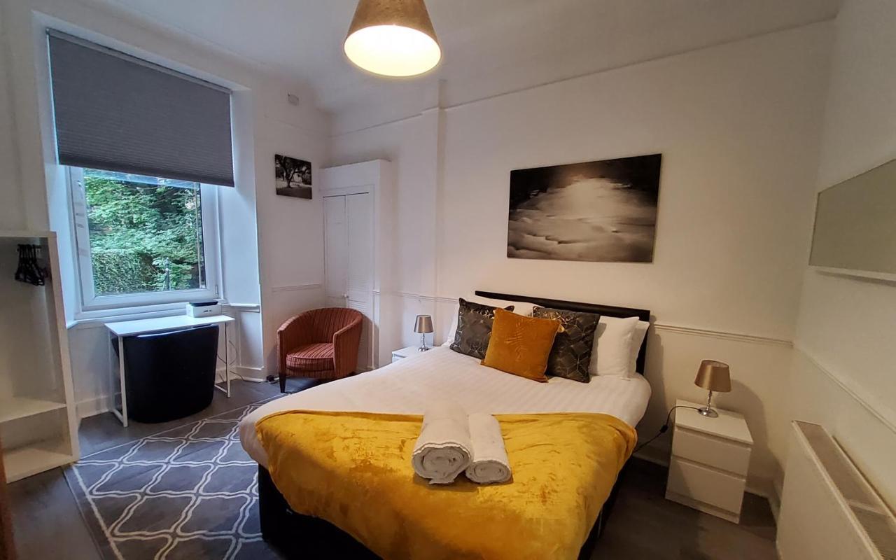 Leith Spectacular By Sensational Short Lets & Serviced With 6 Separate Beds & 2 Baths Apartment Edinburgh