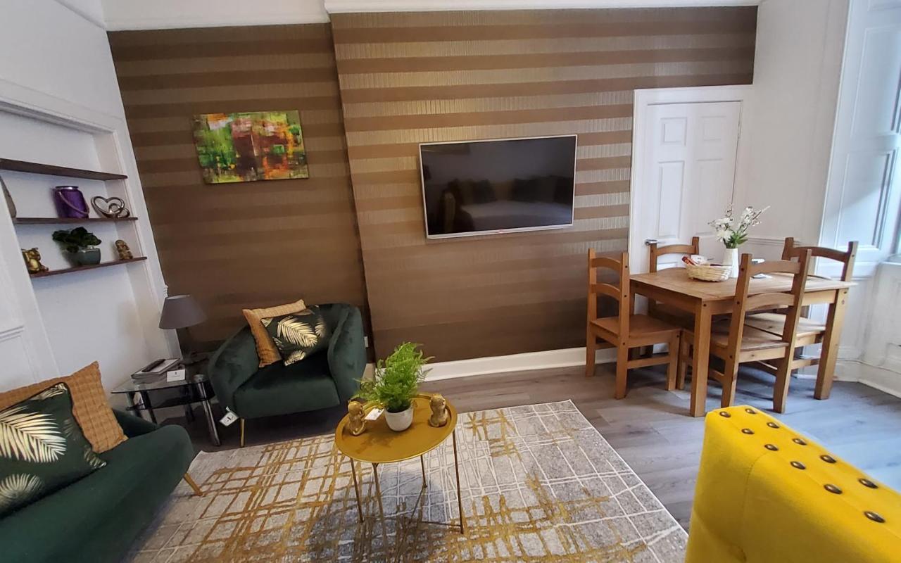 Apartment Leith Spectacular By Sensational Short Lets & Serviced With 6 Separate Beds & 2 Baths *