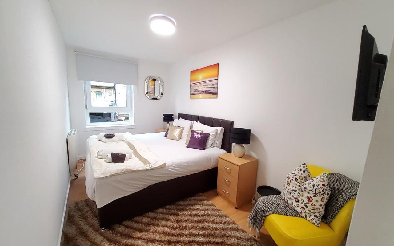 Apartment Sleeps 6 On Separate Beds, 4 Smart Tvs, Netflix *