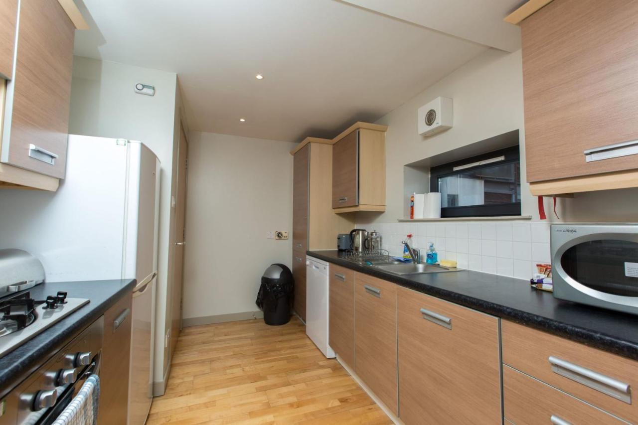 Bright Modern - Royal Mile Apartment